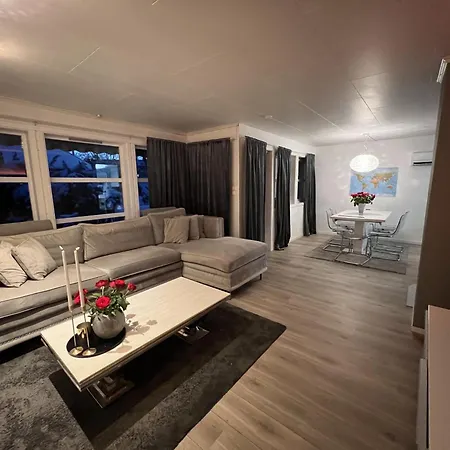 Stort Og Flott Hus Pa Tyholt Appartement *